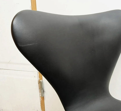 4 Arne Jacobsen stole 7er