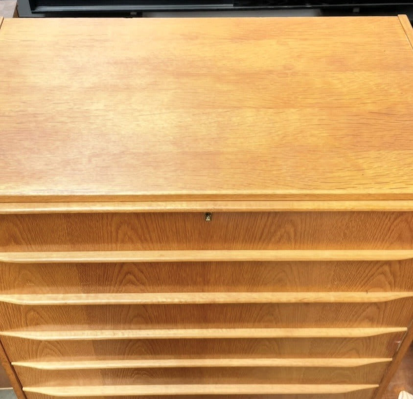 Oak Chest of Drawers with 6 drawers