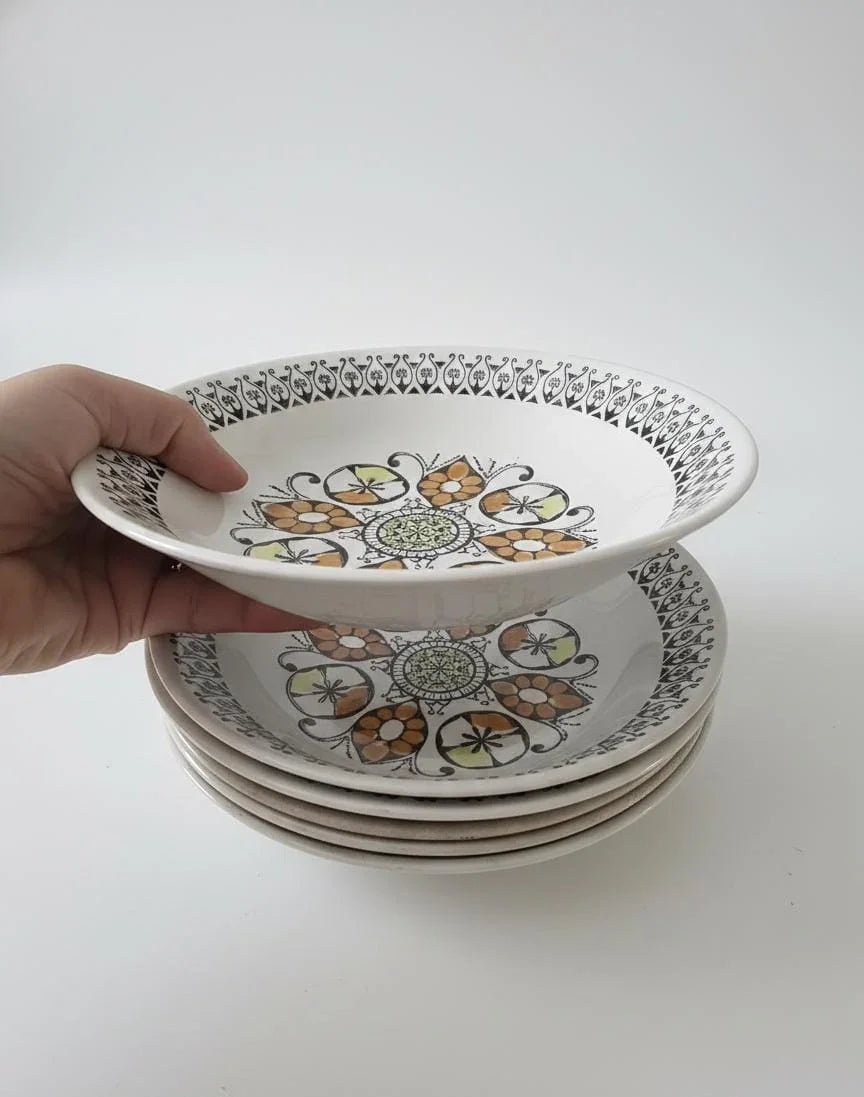 6 Deep Porcelain Plates