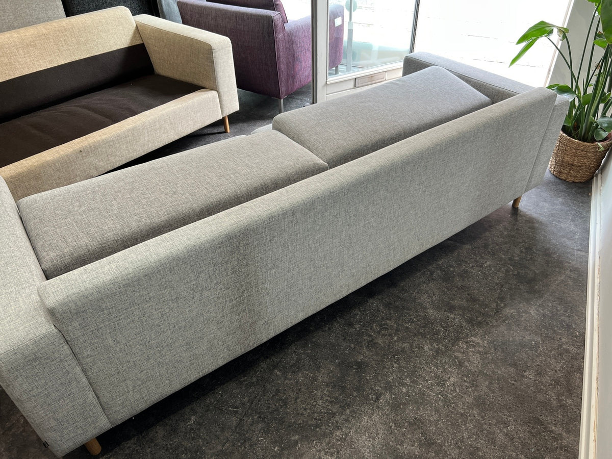 brugte-bolia-sofa-3-personers-lysegrå-9