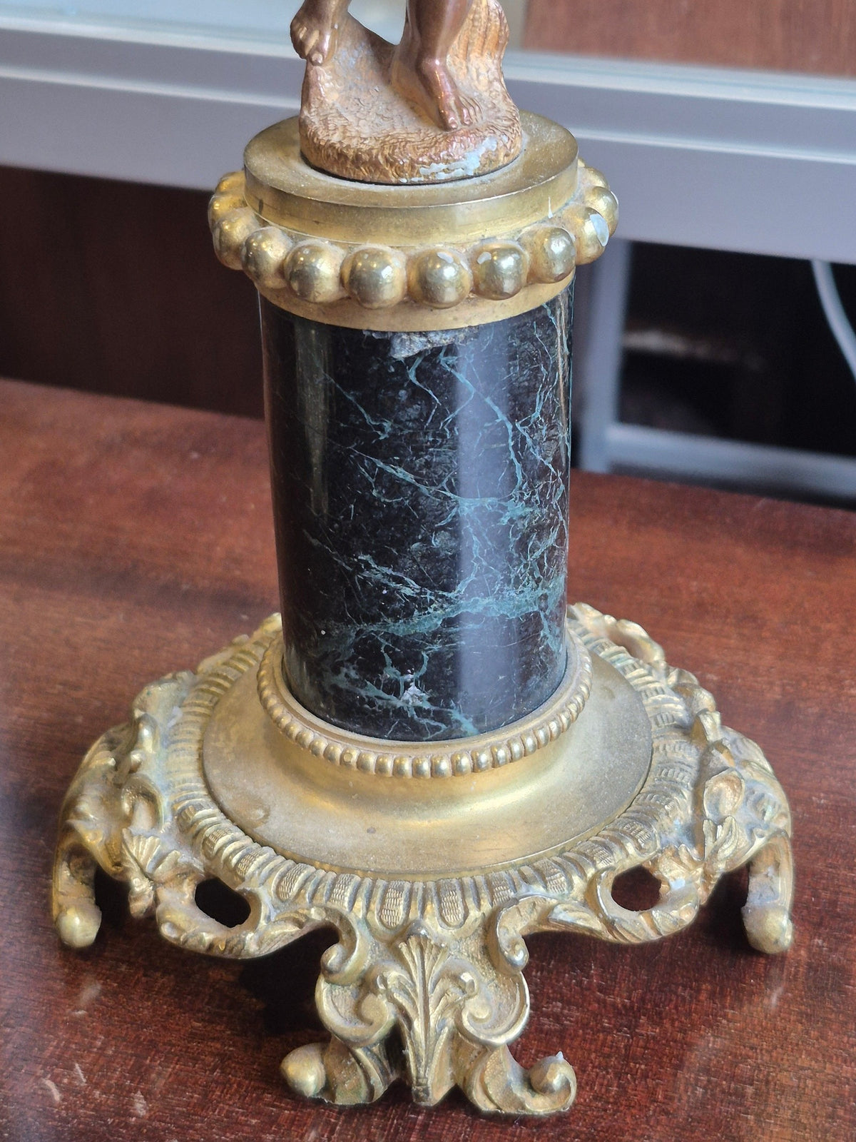 brugte-franske-kandelabre-i-bronze-og-marmor-sæt-af-2-4