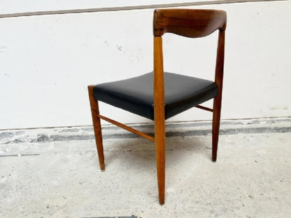brugte-hw-klein-spisebordsstole-i-palisander-vinyl-sæt-af-4-9