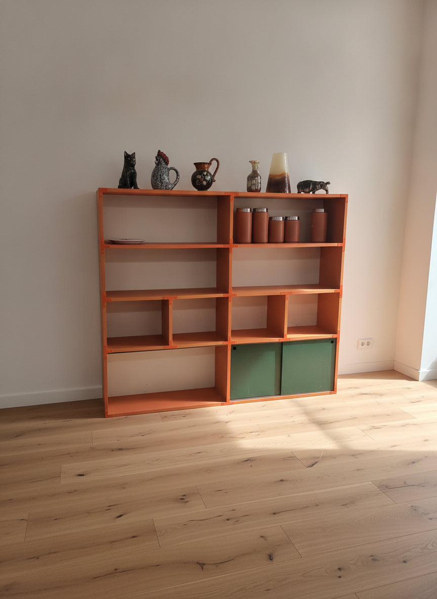 brugte-orange-bogreol-i-træ