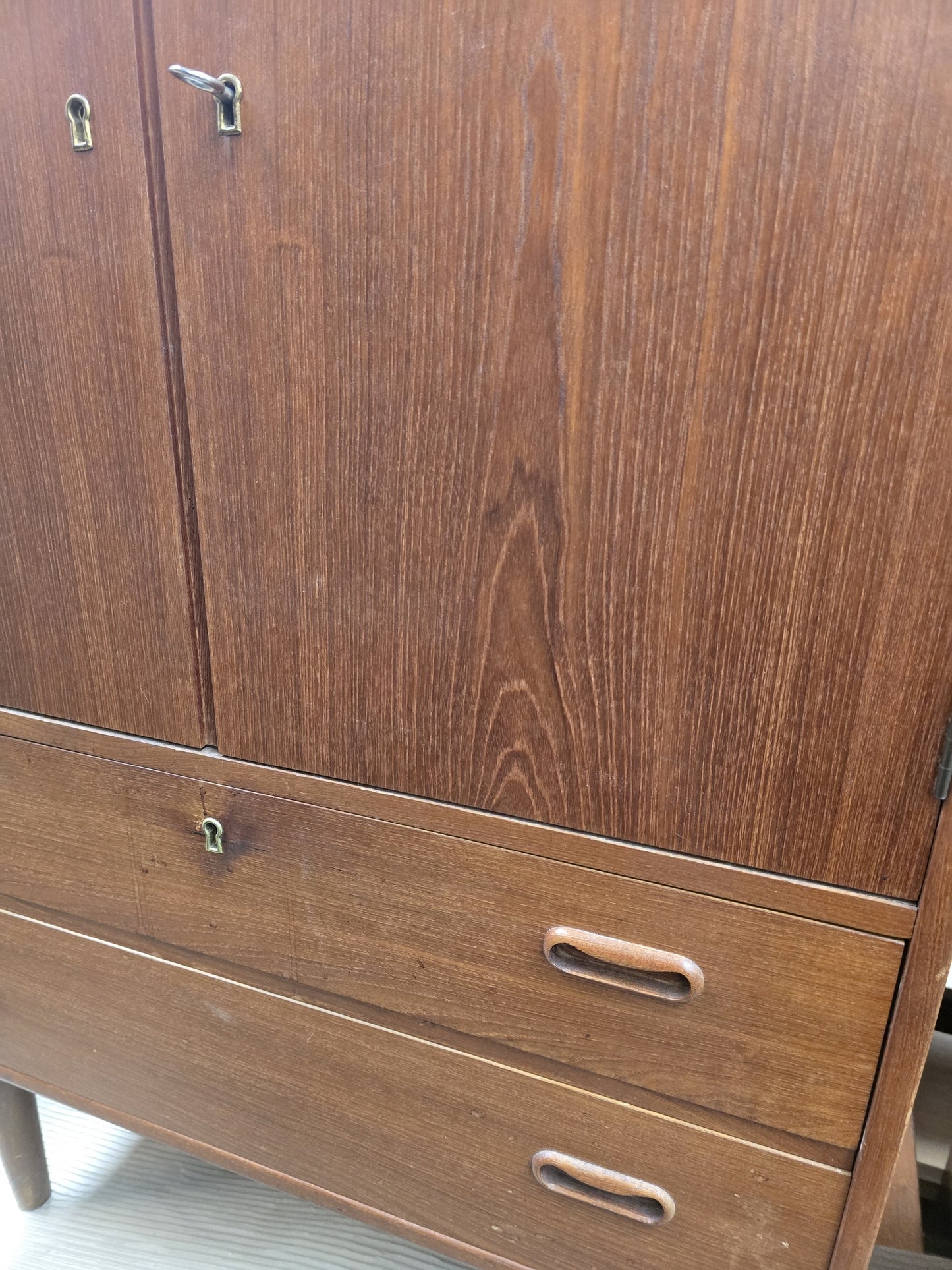 brugte-teak-skab-1