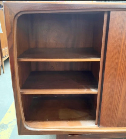 brugte-teak-skænk-med-bar-1960erne-2