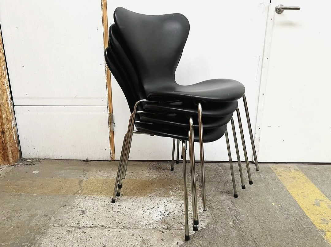 4 Arne Jacobsen stole 7er