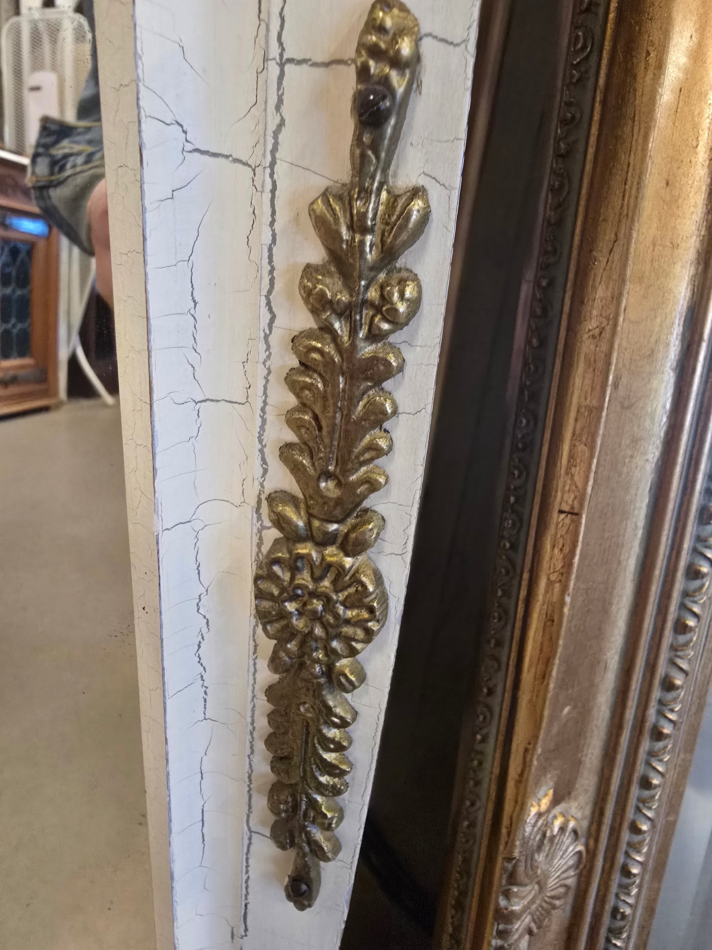 White Wooden Mirror