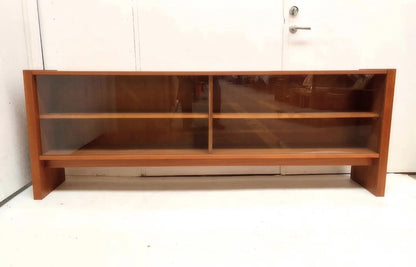 Skovby Skænk i Teak med Glaslåger