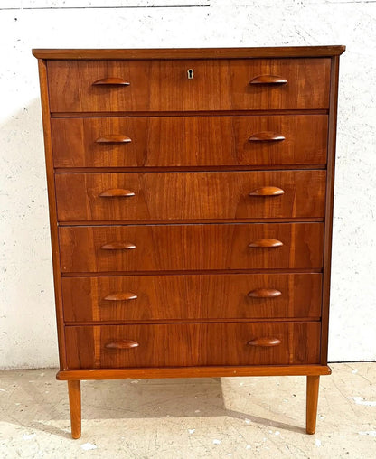 Teakwood Chest of Drawers, 6 Drawers